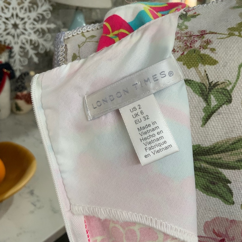 London Times Shift Dress Size 2 Preppy Floral Pink Blue Sleeveless Lightweight - Picture 9 of 12